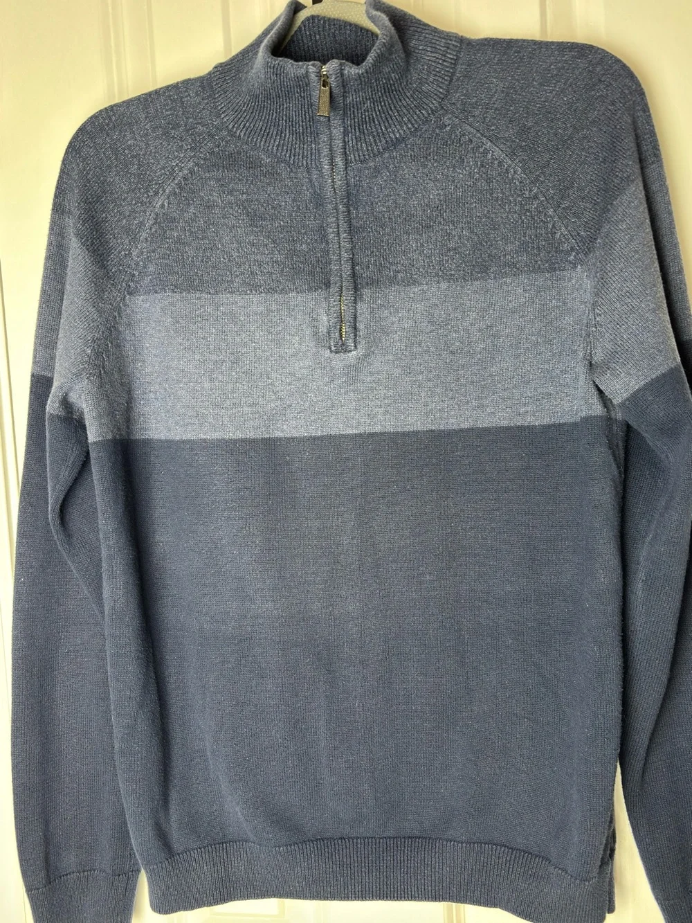 Calvin Klein Men’s Medium Blue Gray Colorblock Quarter Zip Sweater Pullover